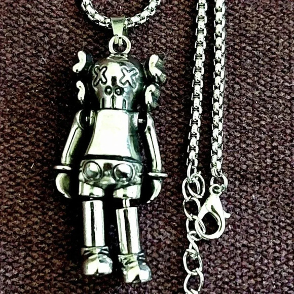 Kaws Stainless steel Necklace - Picture 3 of 3